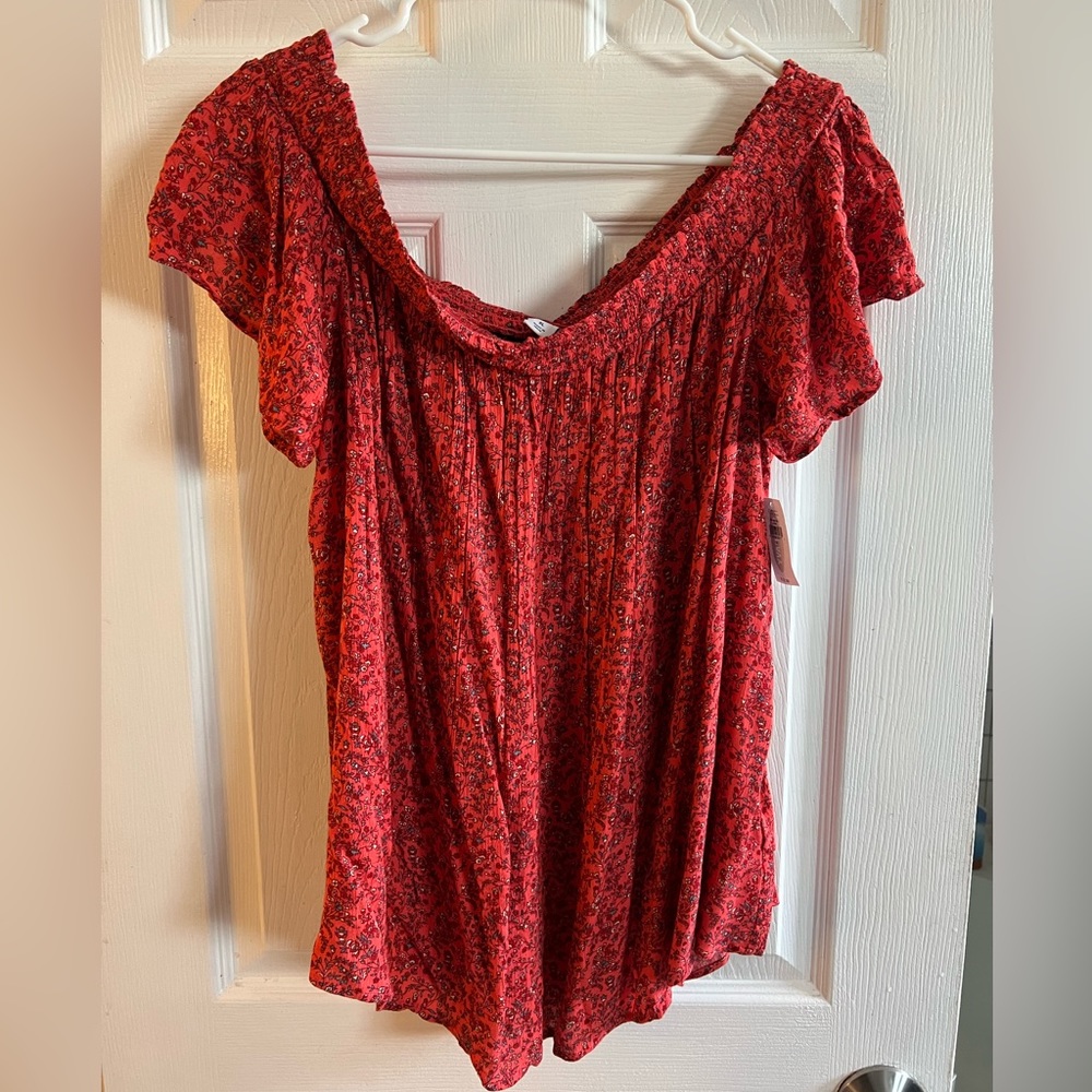 Old Navy blouse. Size XL, NWT.